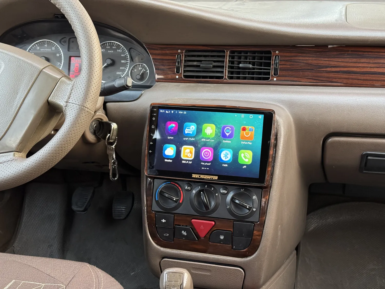 مانیتور خودرو سمند LX و EF7 با سیم کارت و GPS هوش مصنوعی